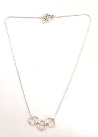 3 circle necklace